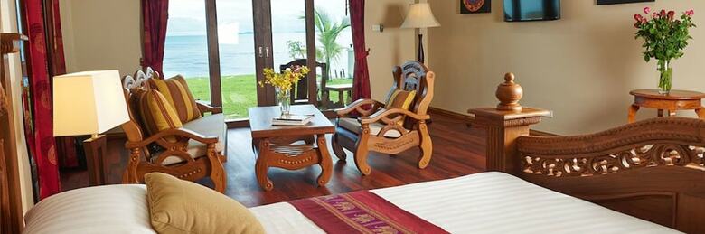 Hotel Sara Beachfront Boutique Resort
