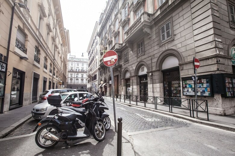 Bed & Breakfast Rooms In Rome
