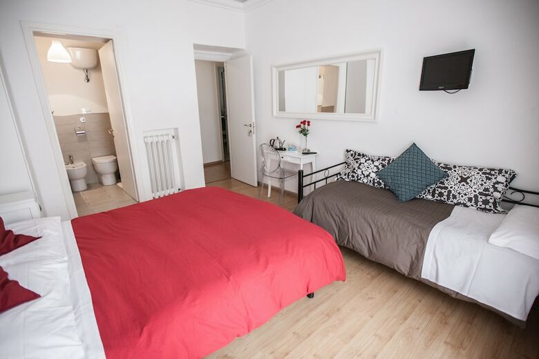 Bed & Breakfast Rooms In Rome