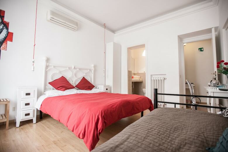 Bed & Breakfast Rooms In Rome