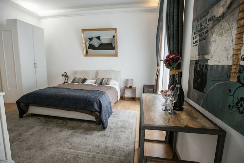 Bed & Breakfast Rooms In Rome