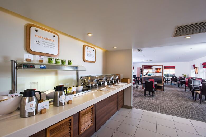 Hotel Holiday Inn Express Warwick - Stratford-upon-avon