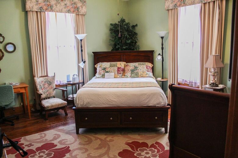 Bed & Breakfast Sweetwater Branch Inn