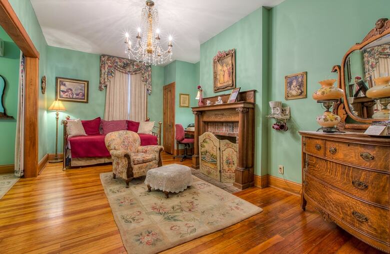 Bed & Breakfast Sweetwater Branch Inn