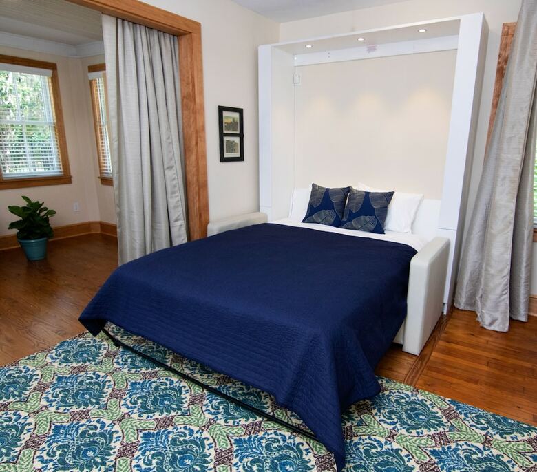 Bed & Breakfast Sweetwater Branch Inn