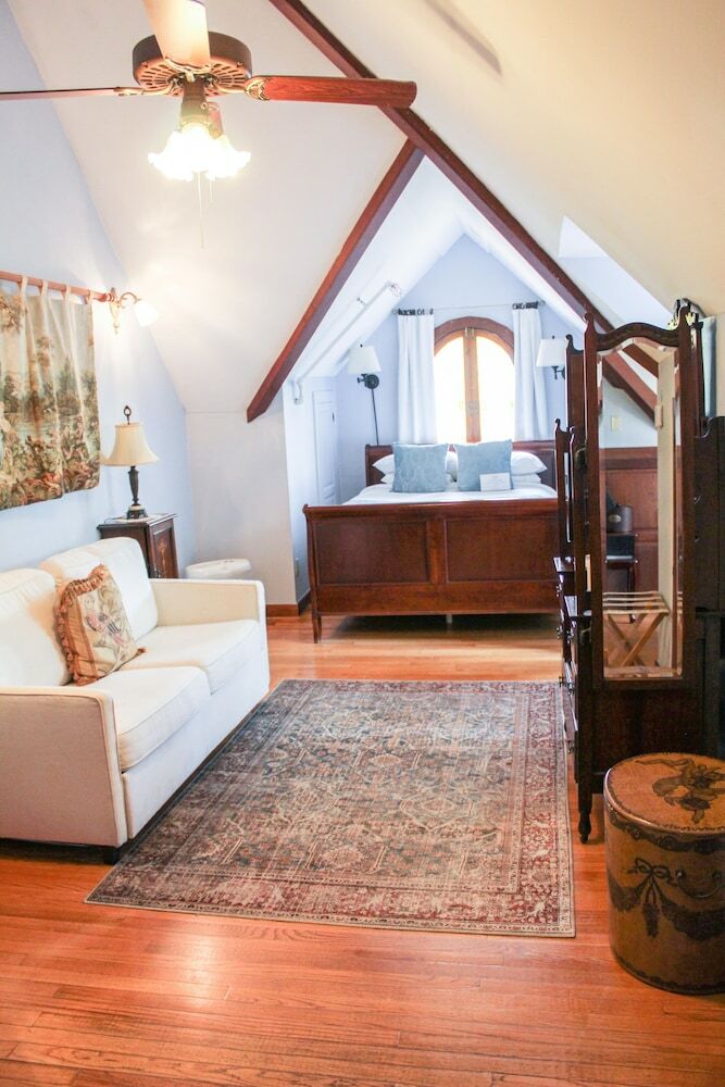 Bed & Breakfast Sweetwater Branch Inn