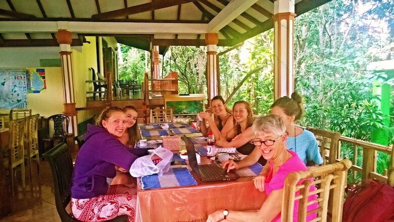 Hotel Sigiri Holiday Inn