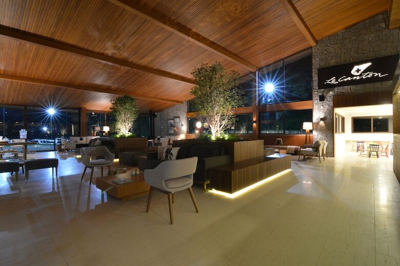 Hotel Village Le Canton