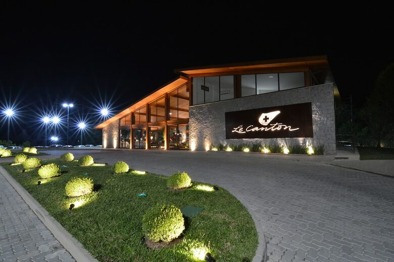 Hotel Village Le Canton