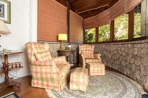Hostal Brom�lia Sabi� & Cia