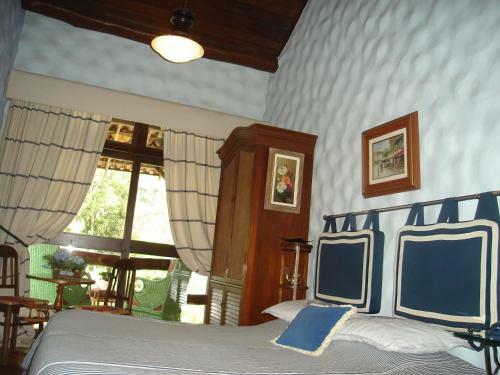 Hostal Brom�lia Sabi� & Cia
