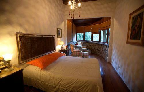 Hostal Brom�lia Sabi� & Cia