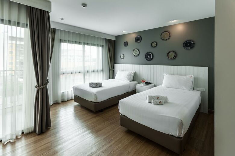 Cmor Hotel Chiang Mai By Andacura