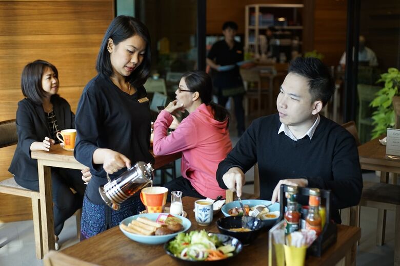 Cmor Hotel Chiang Mai By Andacura