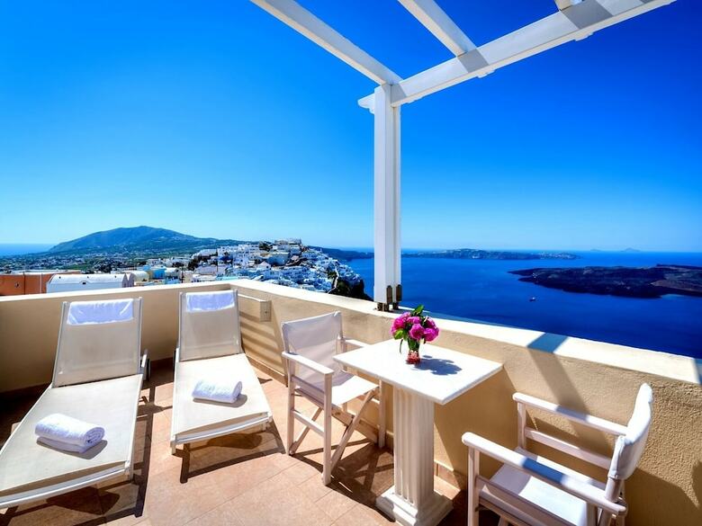 Hotel Damigos Caldera World