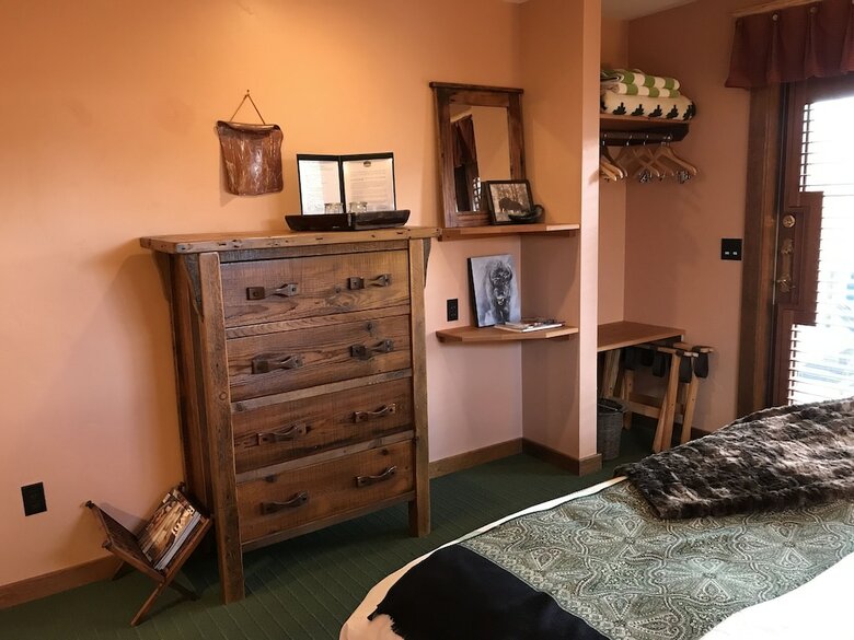 Good Medicine Lodge Bed & Breakfast