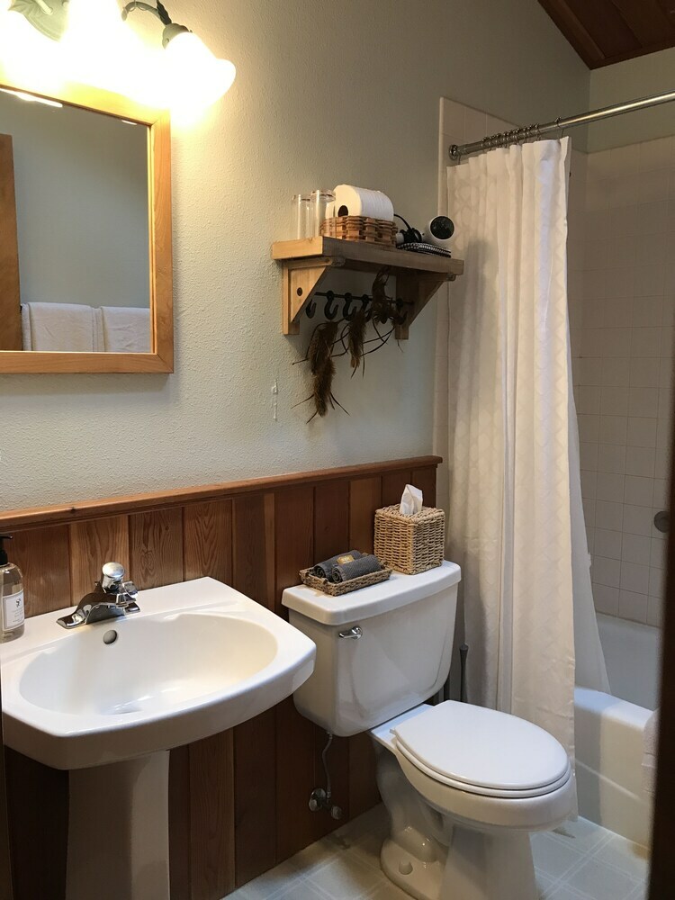 Good Medicine Lodge Bed & Breakfast