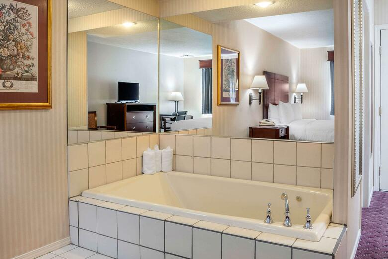 Apartamento Clarion Hotel & Suites