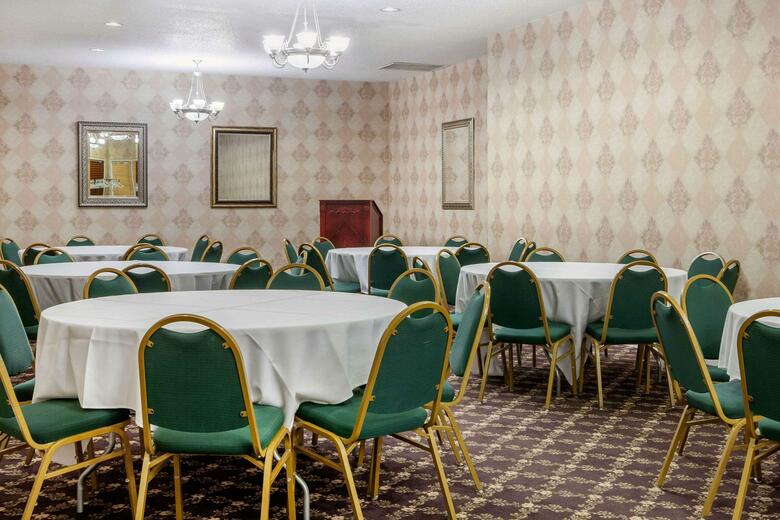 Apartamento Clarion Hotel & Suites