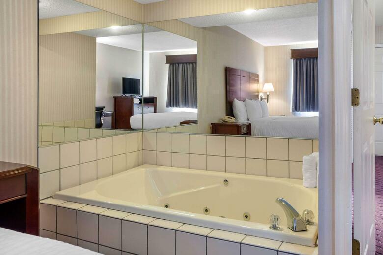 Apartamento Clarion Hotel & Suites