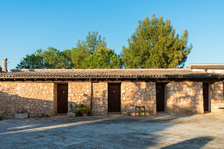 Hotel Relais Masseria Casina Dei Cari