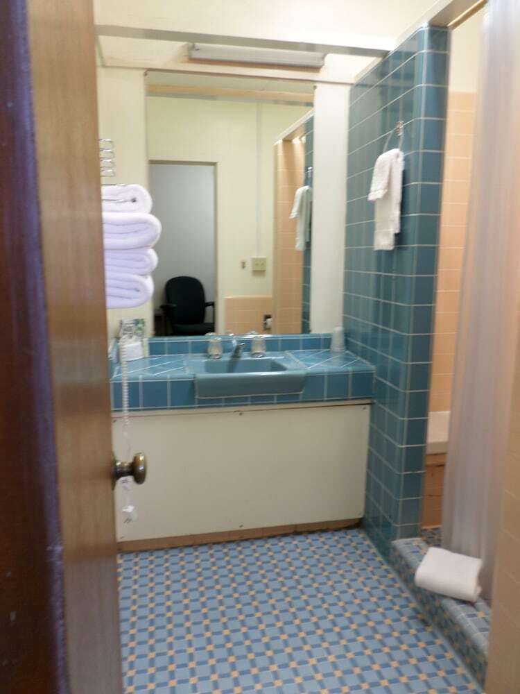 Motel Blue Sage Inn & Suites
