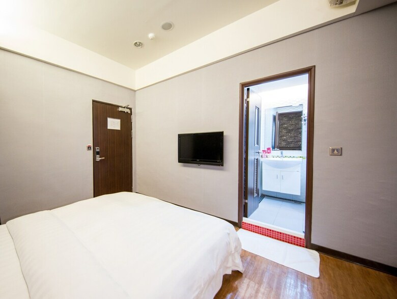 Unique Hotel - Military 75 Hotel