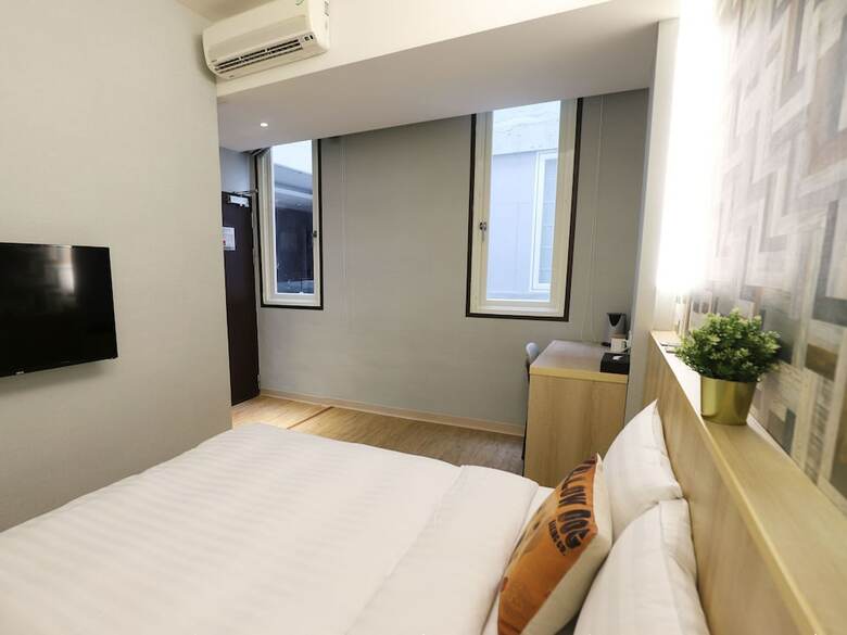 Unique Hotel - Military 75 Hotel