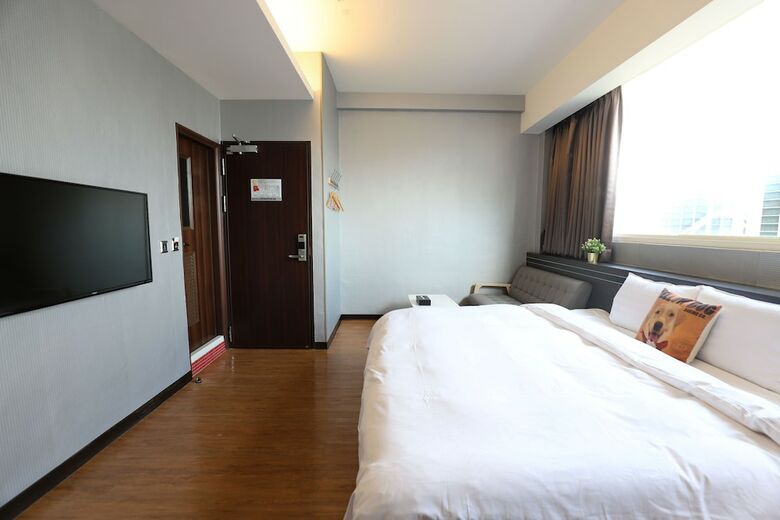 Unique Hotel - Military 75 Hotel