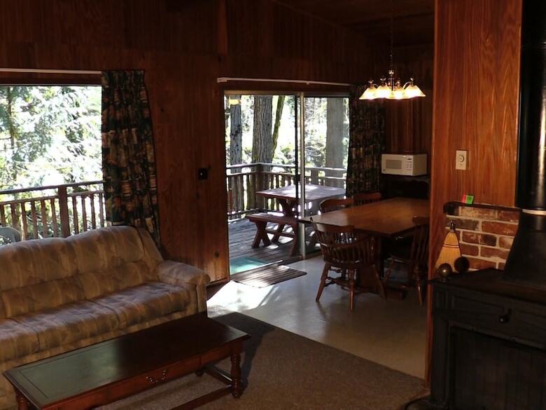 Cabana The Wayfarer Resort