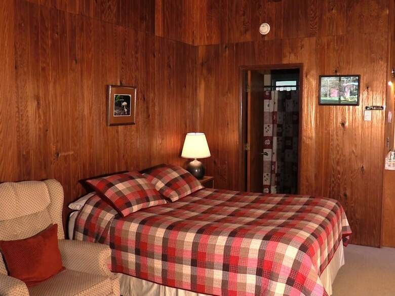 Cabana The Wayfarer Resort