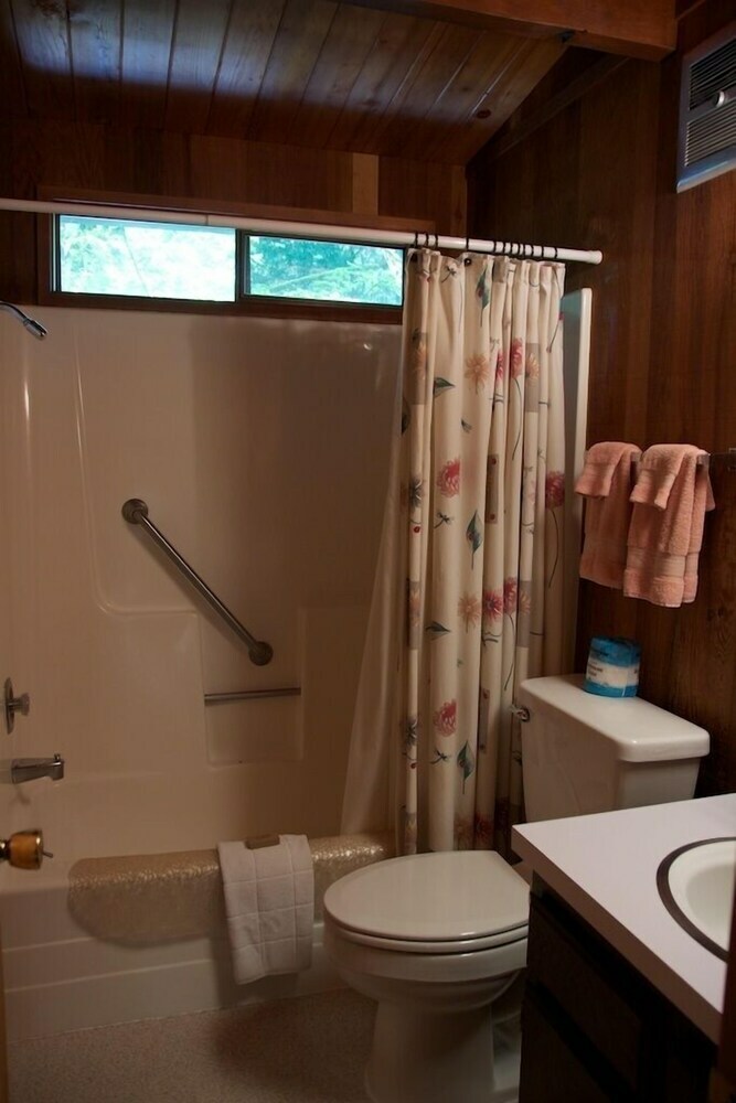 Cabana The Wayfarer Resort