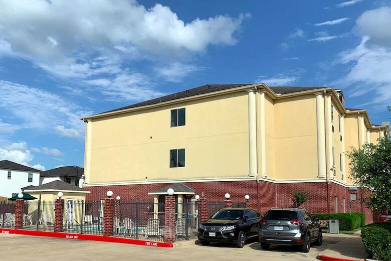 Hotel Comfort Suites Texas Ave.