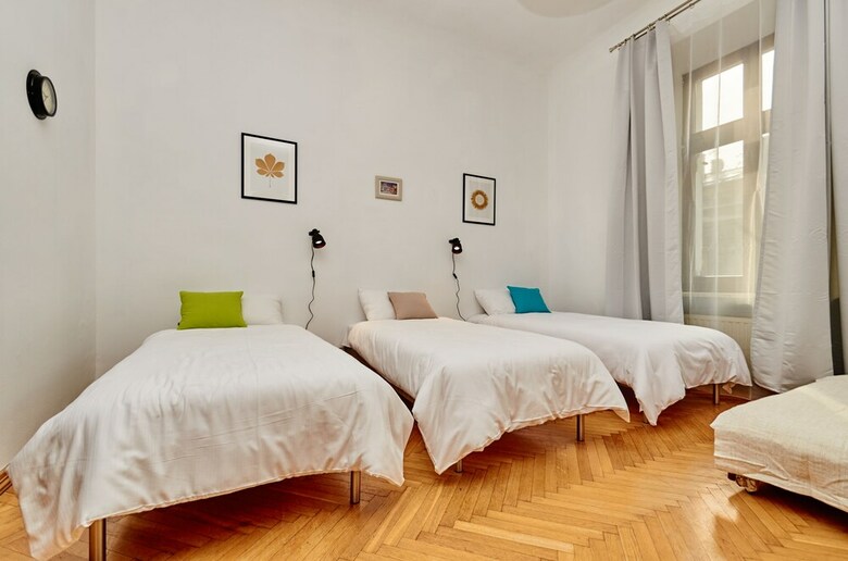 Friendhouse Apartments ? Old City
