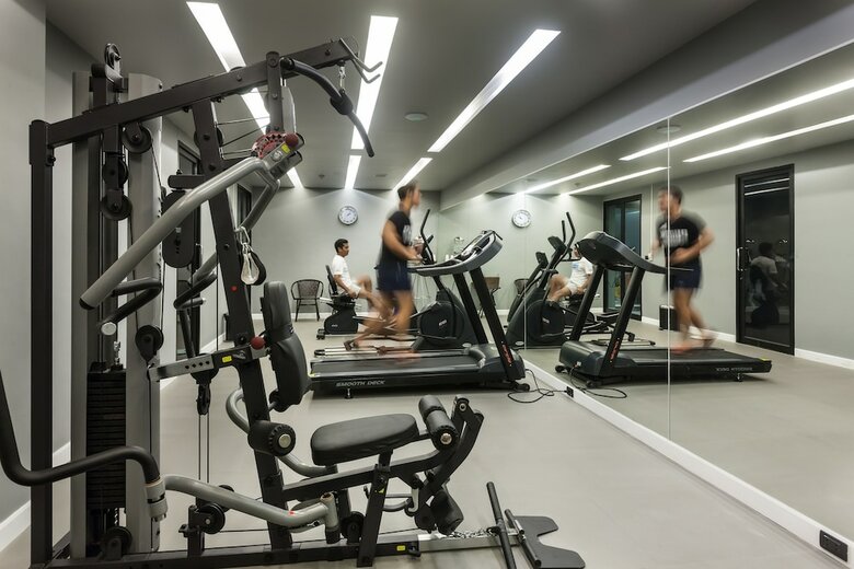 Hotel The Sea Galleri By Katathani