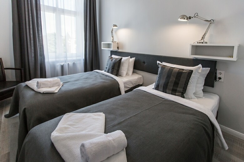Bearsleys Downtown Apartments