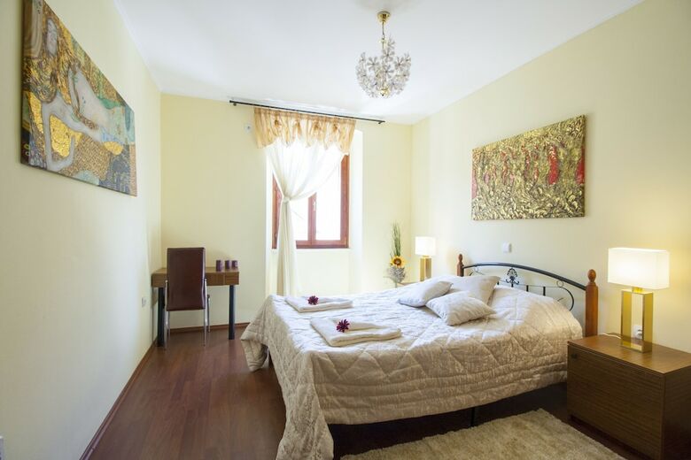 Apartamentos Diana City Hall View
