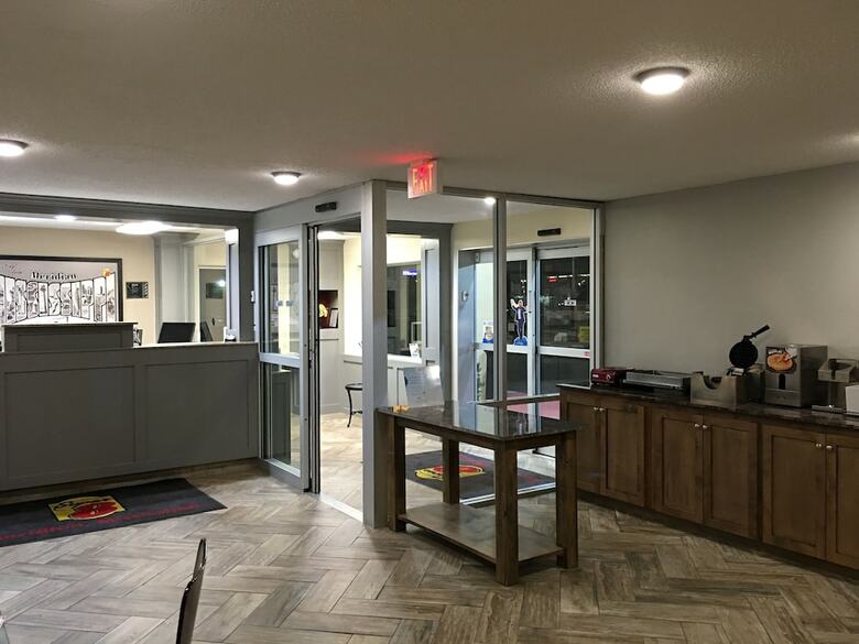 Motel Super 8 By Wyndham Meridian