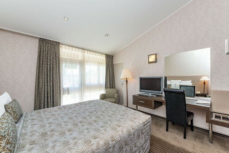 Hotel Copthorne Resort Solway Park