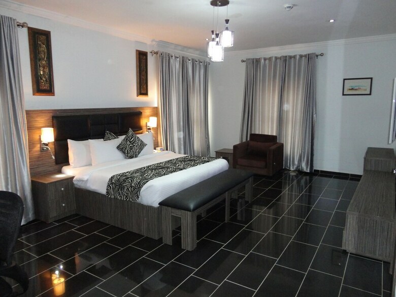 Best Western Plus Elomaz Hotel