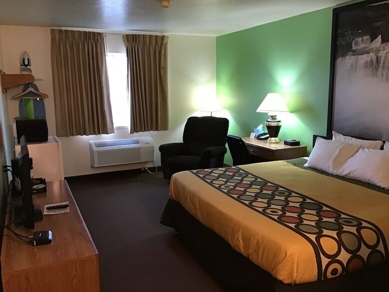 Motel Super 8 By Wyndham Rexburg