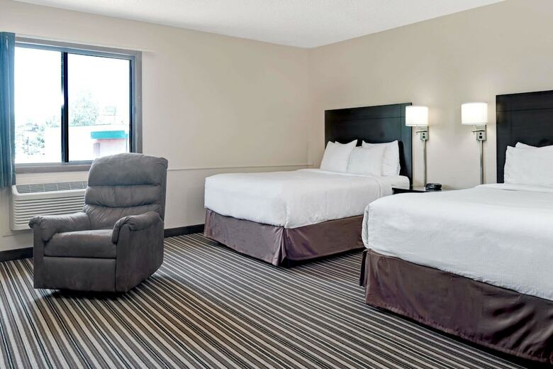 Motel Super 8 By Wyndham Omaha I-80 West
