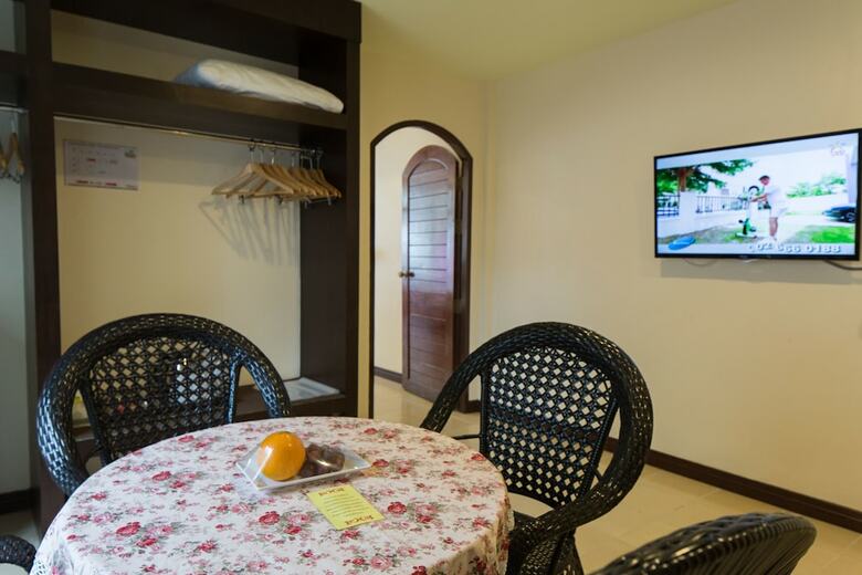 Talay Sai Hotel @ Thung Wua Laen