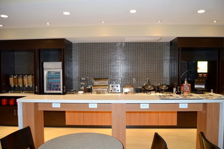 Hotel Towneplace Suites By Marriott Alexandria