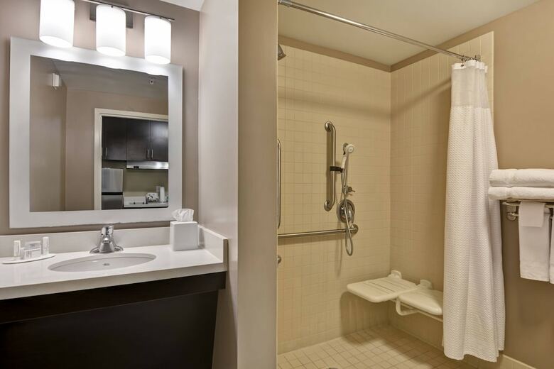 Hotel Towneplace Suites By Marriott Alexandria