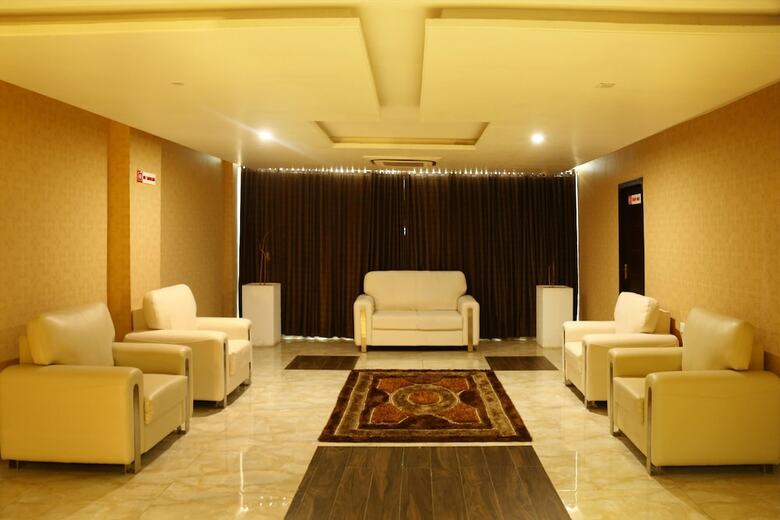 Oyo 1566 Hotel Kranthi's Innotel