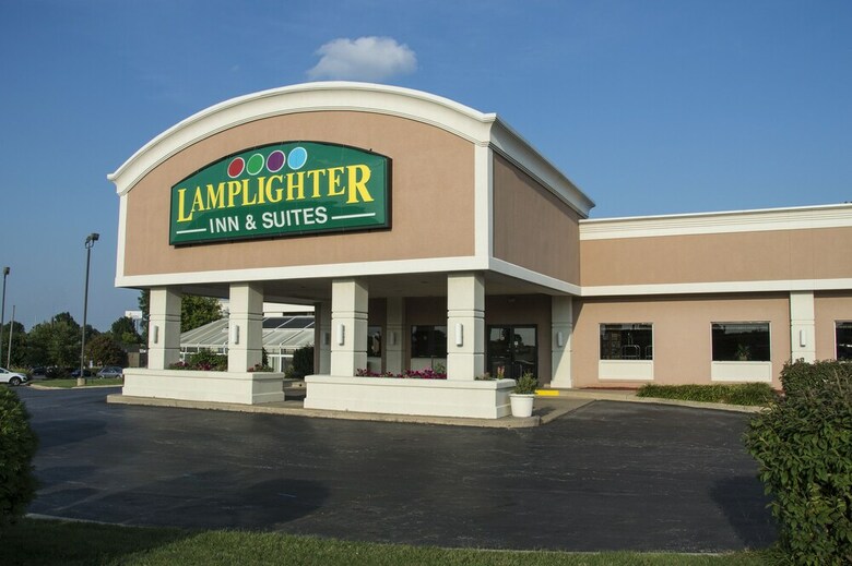 Hotel Lamplighter Inn & Suites - North