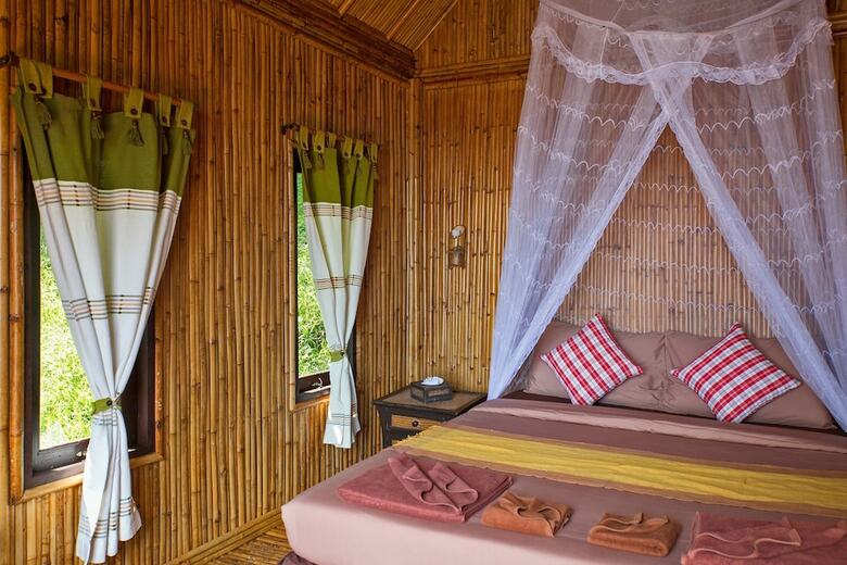 Hotel The Cove Phi Phi