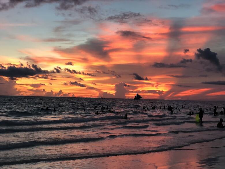 Hotel Kaiyana Boracay Beach Resort