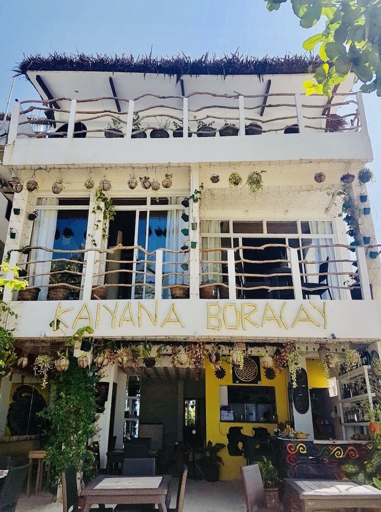 Hotel Kaiyana Boracay Beach Resort